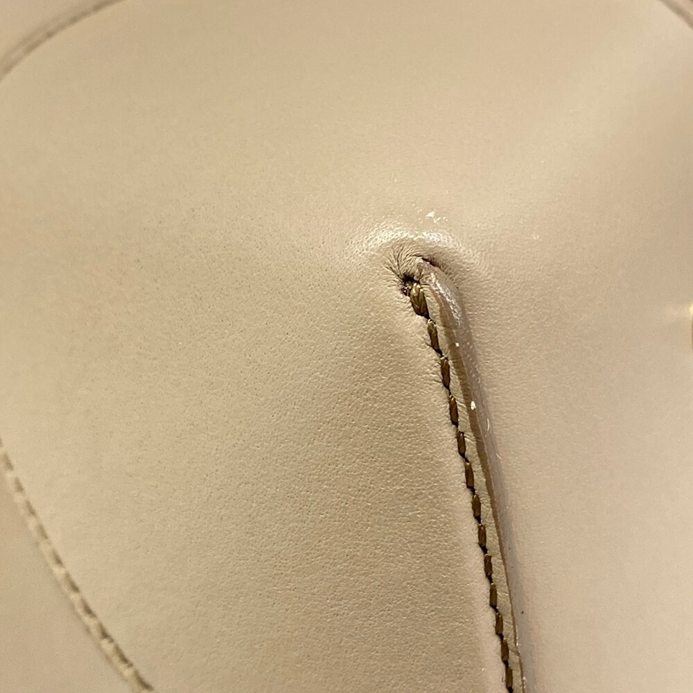 Givenchy Lucrezia Large Handbag - Picture 6 of 15